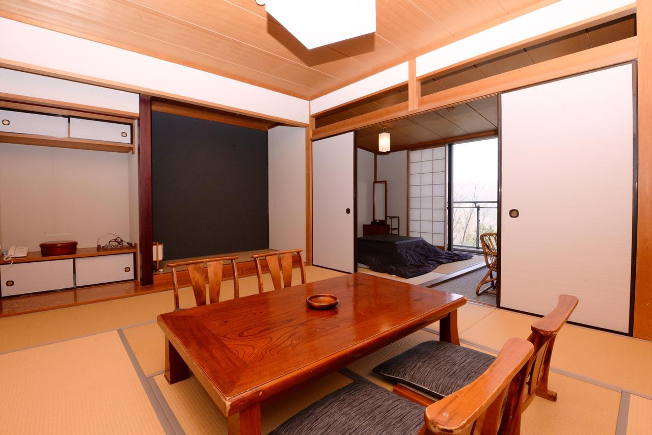 Отель Hakone Gora Shinzan Экстерьер фото